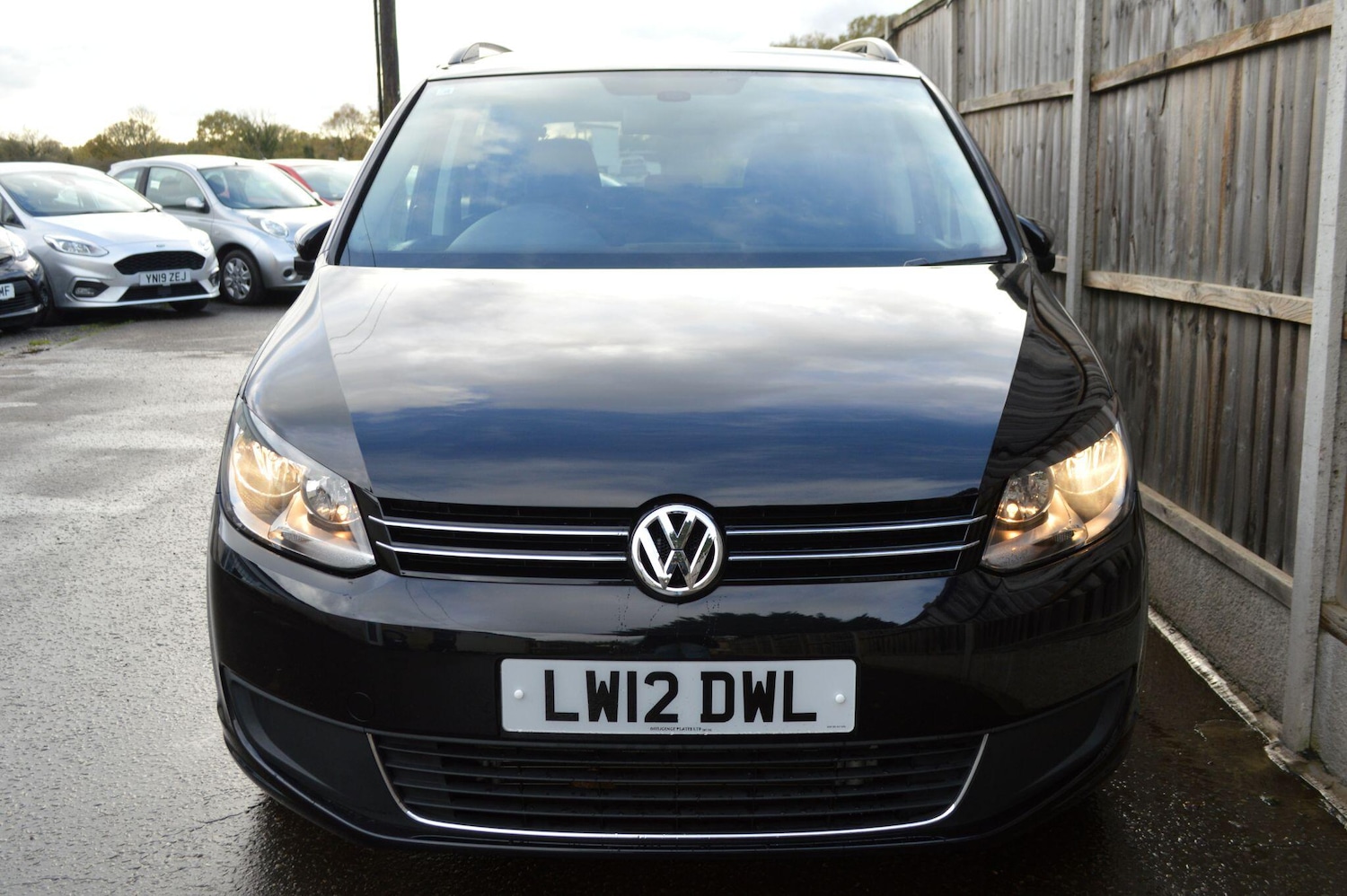 Used Volkswagen Touran 2025 for sale - 76633228: Photo 4