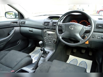 Used Toyota Avensis 2006 for sale - 76136759: Photo 2