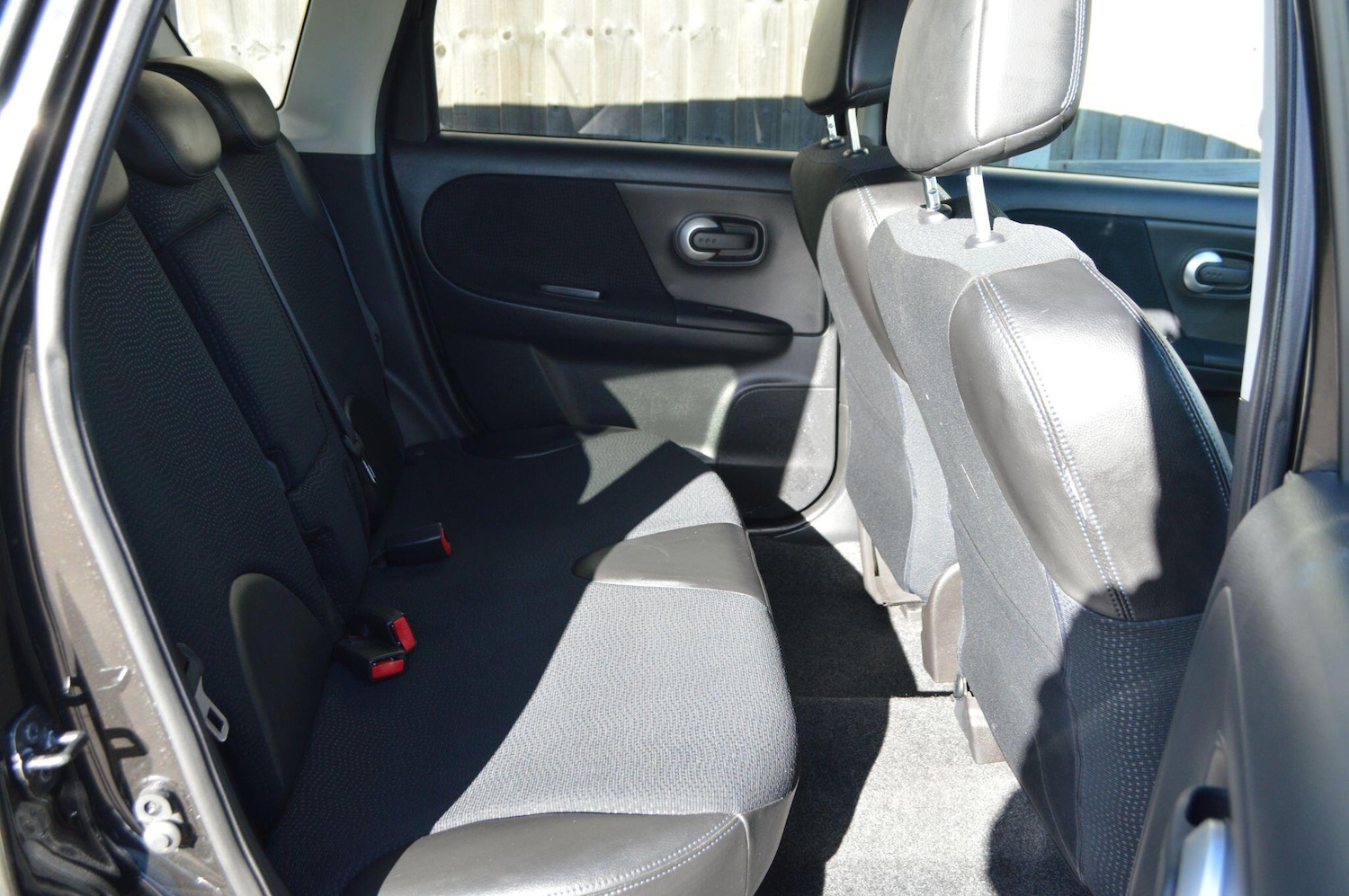 Used Nissan Note 2012 for sale - 76371406: Photo 9