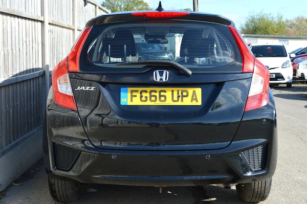 Used Honda Jazz 2016 for sale - 76189769: Photo 12