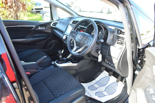 Used Honda Jazz 2016 for sale - 76189769: Photo 17