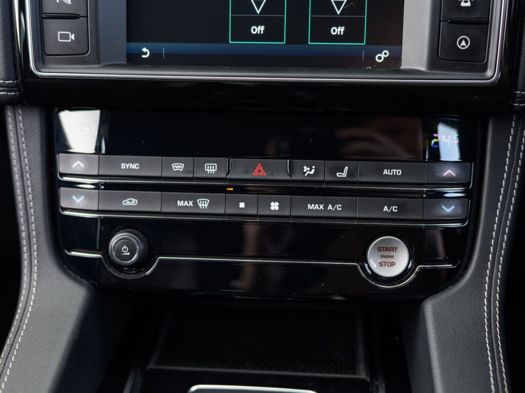 Used Jaguar F-Pace 2017 for sale - 76985711: Photo 14