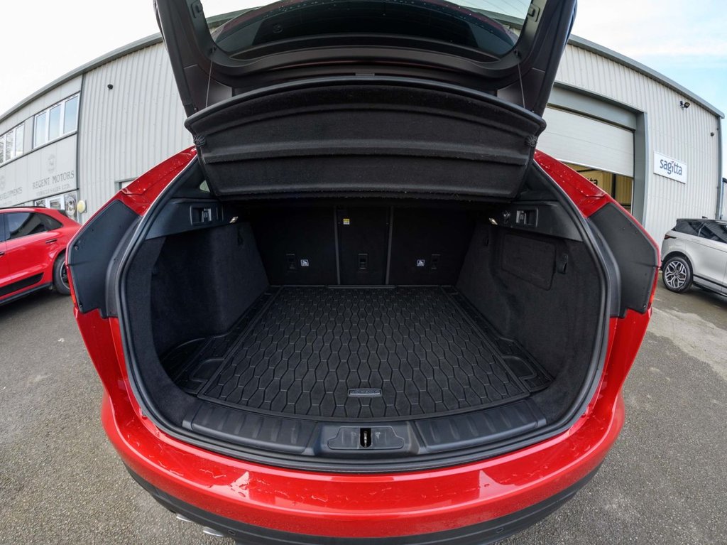 Used Jaguar F-Pace 2017 for sale - 76985711: Photo 30