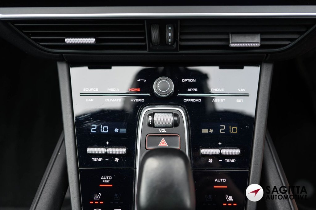 Used Porsche Cayenne 2021 for sale - 76454036: Photo 14