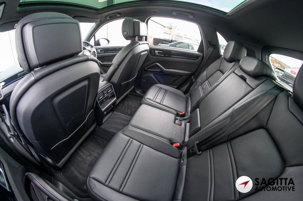 Used Porsche Cayenne 2021 for sale - 76454036: Photo 36