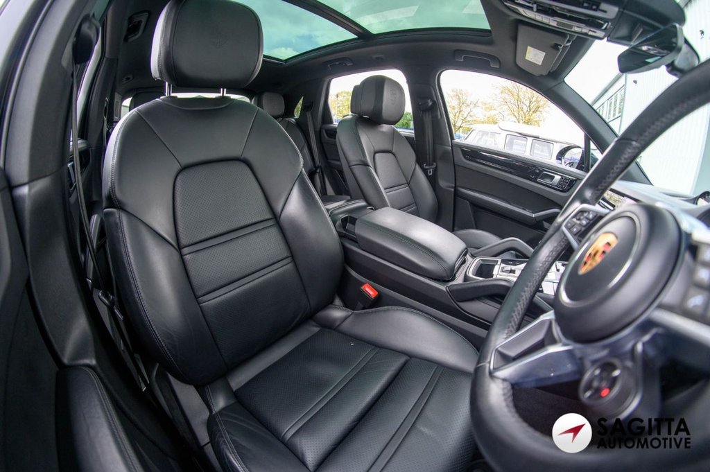 Used Porsche Cayenne 2021 for sale - 76454036: Photo 37