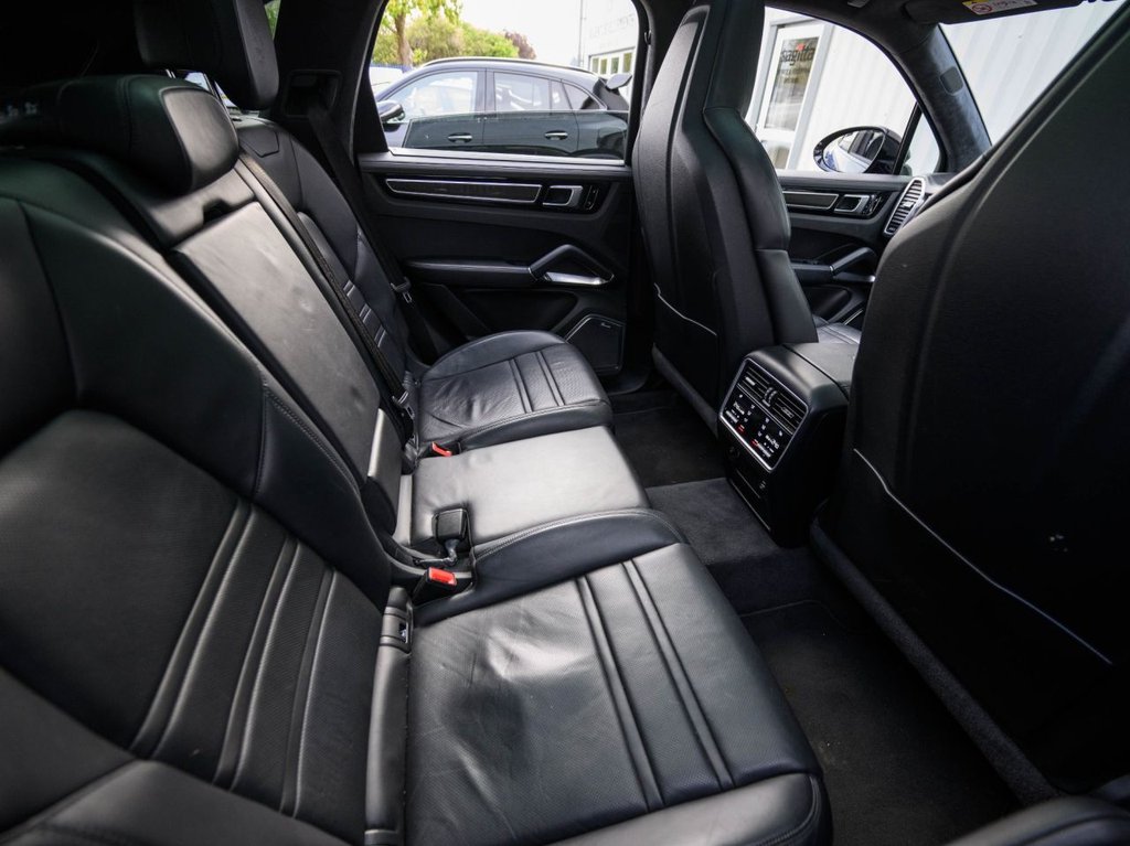 Used Porsche Cayenne 2018 for sale - 76279394: Photo 13