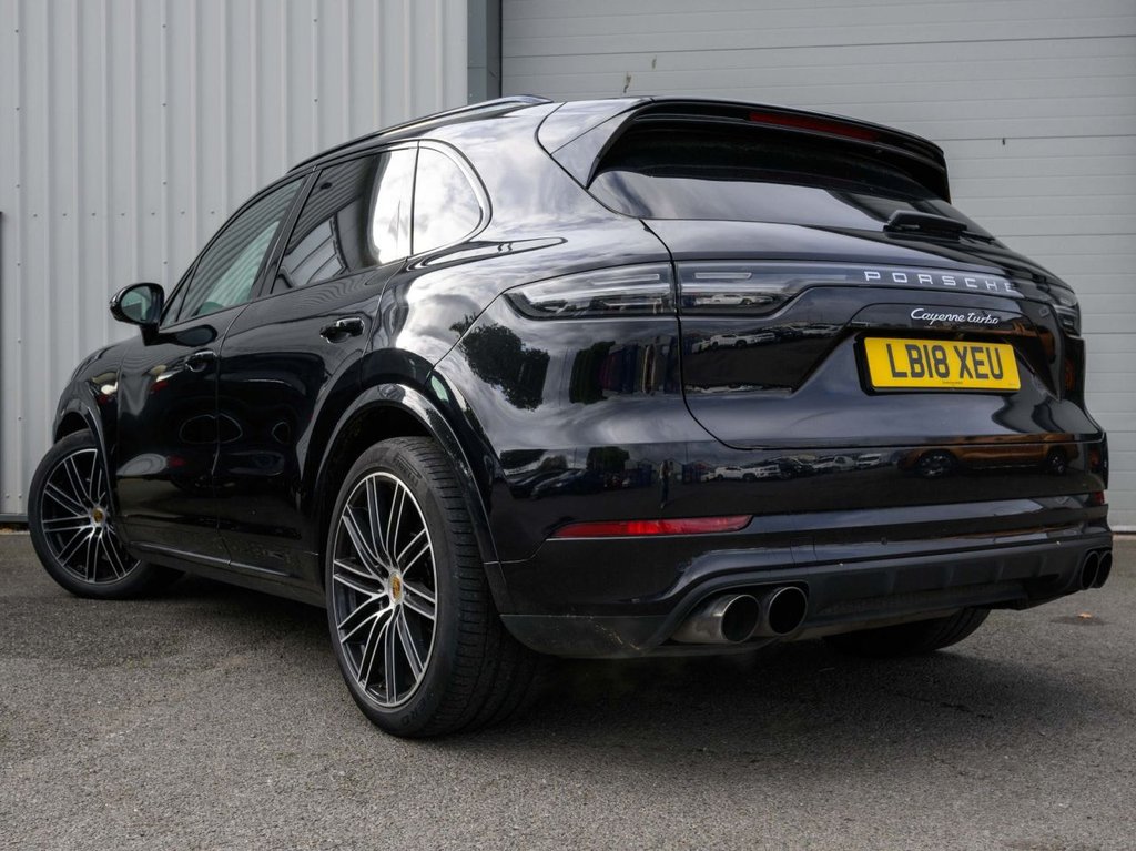 Used Porsche Cayenne 2018 for sale - 76279394: Photo 2