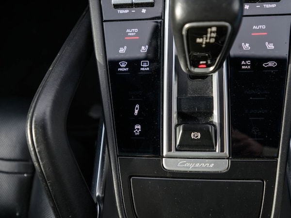 Used Porsche Cayenne 2018 for sale - 76279394: Photo 34
