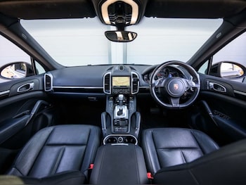 Used Porsche Cayenne 2014 for sale - 79166667: Photo