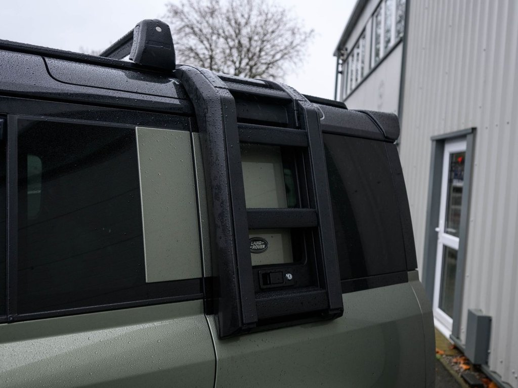 Used Land Rover Defender 2020 for sale - 76768797: Photo 12