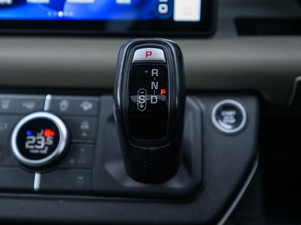 Used Land Rover Defender 2020 for sale - 76768797: Photo 17