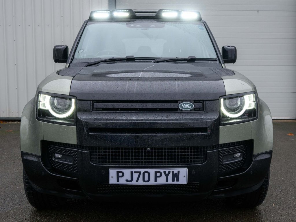 Used Land Rover Defender 2020 for sale - 76768797: Photo 4