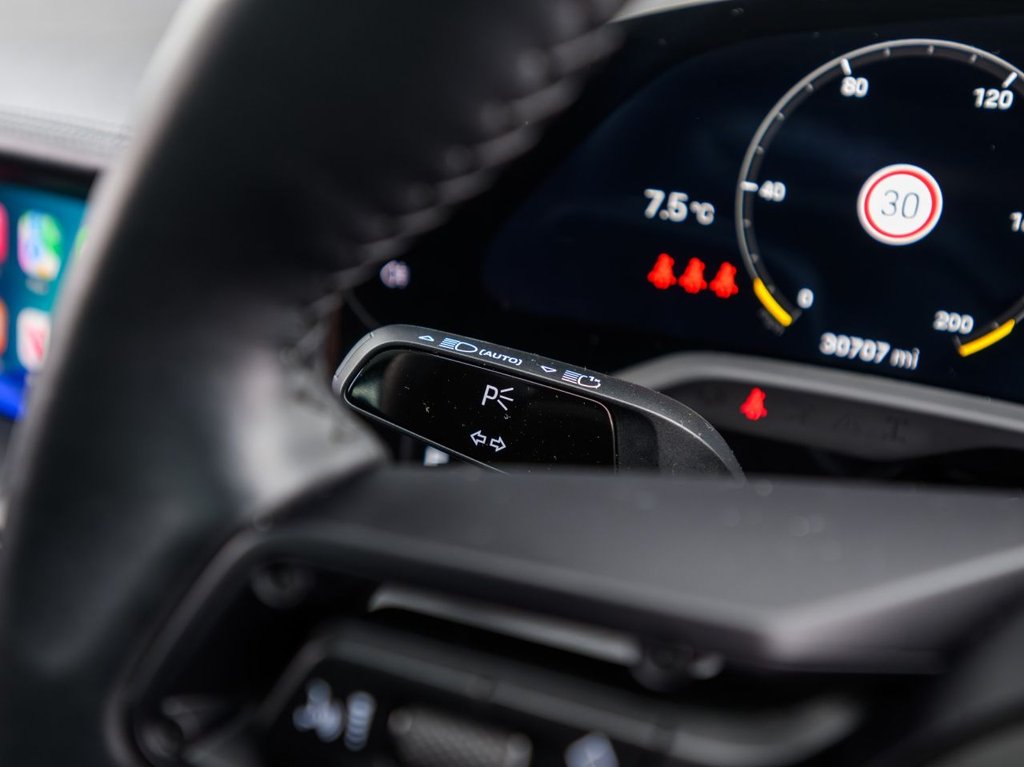 Used Porsche Taycan 2022 for sale - 77806922: Photo 28