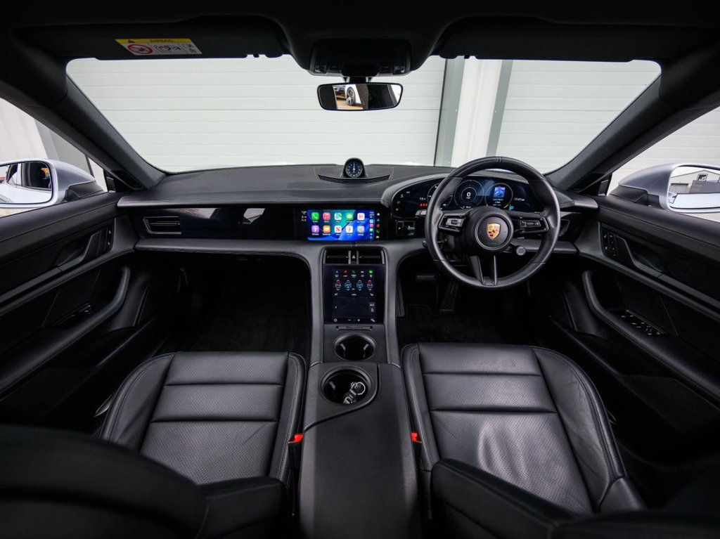 Used Porsche Taycan 2022 for sale - 77806922: Photo 3