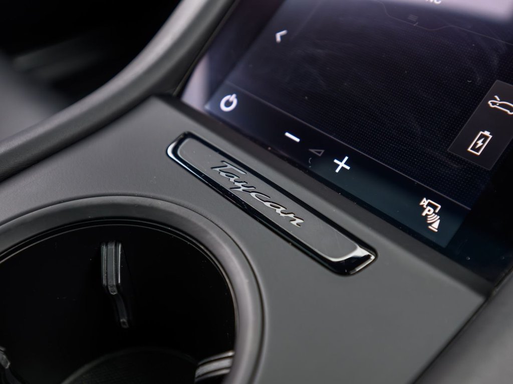 Used Porsche Taycan 2022 for sale - 77806922: Photo 31