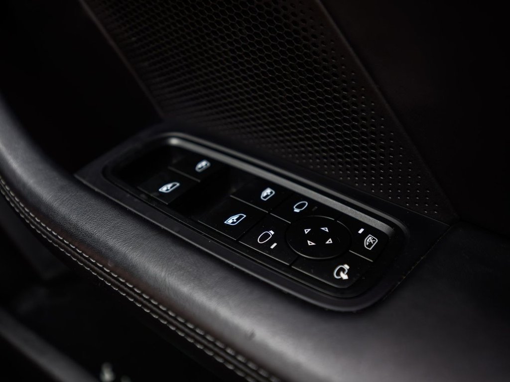 Used Porsche Taycan 2022 for sale - 77806922: Photo 33