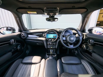 Used MINI Electric Hatch 2021 for sale - 79265971: Photo