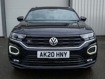 Used Volkswagen T-Roc 2020 for sale - 76080390: Photo
