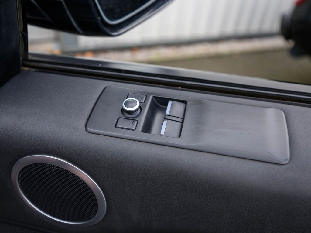 Used Land Rover Discovery 2020 for sale - 76454719: Photo 33