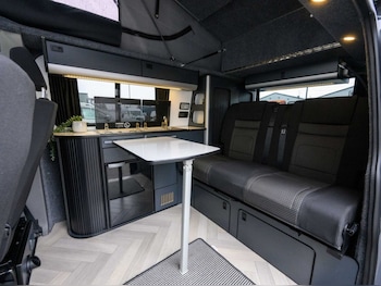 Used Volkswagen Transporter 2021 for sale - 75548730: Photo