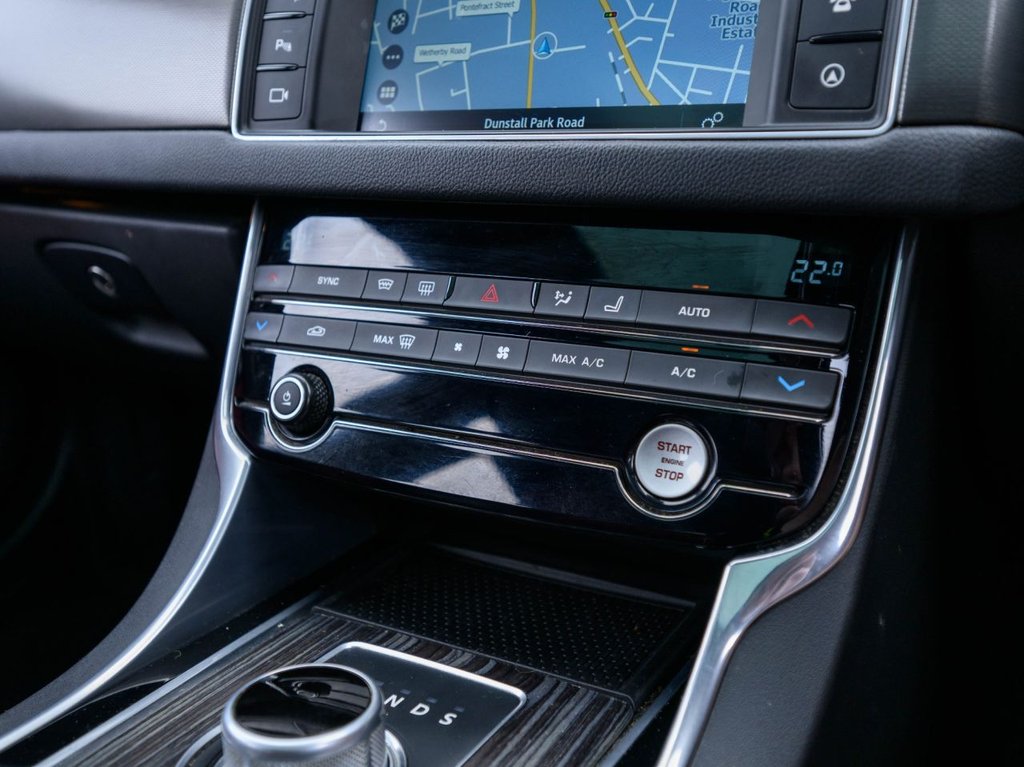 Used Jaguar XF 2016 for sale - 76106204: Photo 28