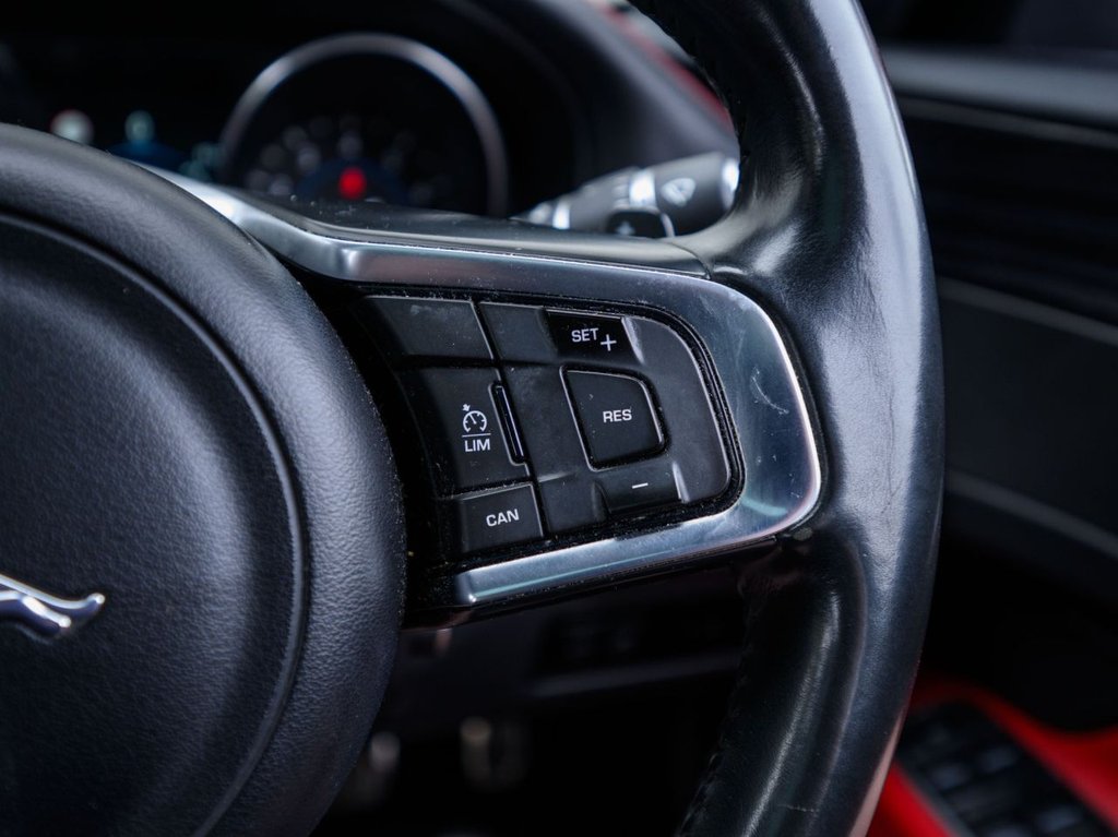 Used Jaguar XF 2016 for sale - 76106204: Photo 33