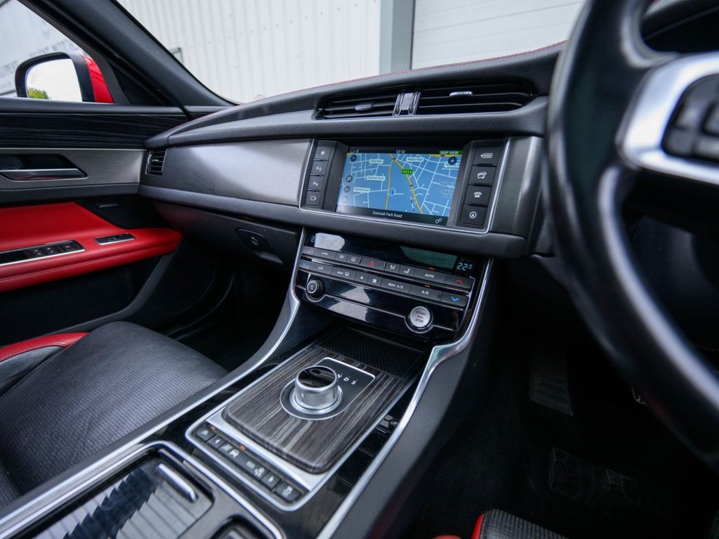 Used Jaguar XF 2016 for sale - 76106204: Photo 39
