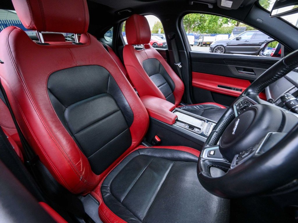 Used Jaguar XF 2016 for sale - 76106204: Photo 9