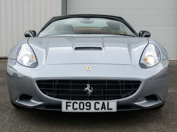 Used Ferrari California 2009 for sale - 76185208: Photo 5