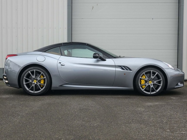 Used Ferrari California 2009 for sale - 76185208: Photo 6
