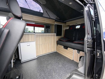 Used Volkswagen Transporter 2023 for sale - 75548680: Photo