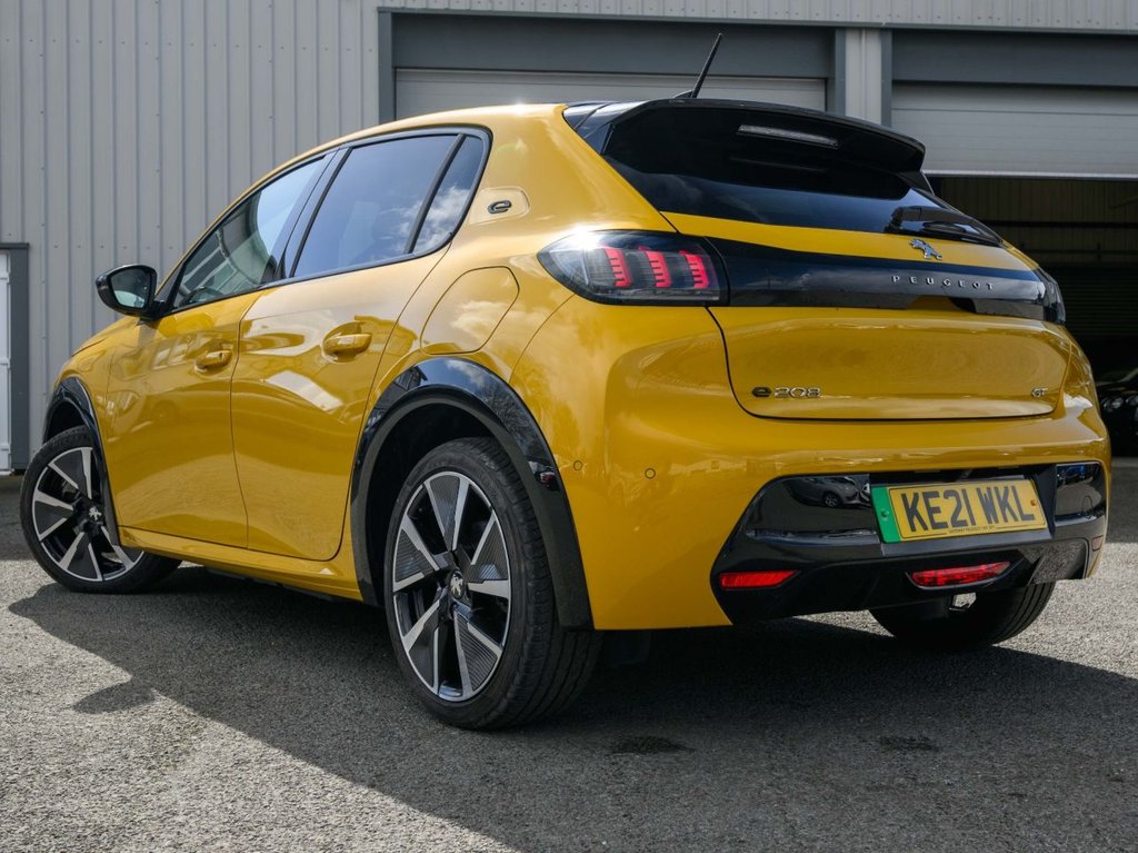 Used Peugeot 208 2021 for sale - 78068912: Photo 2