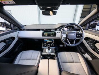 Used Land Rover Range Rover Evoque 2023 for sale - 77920025: Photo