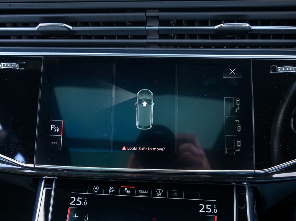 Used Audi Q8 2022 for sale - 77327930: Photo 34