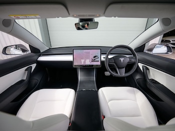 Used Tesla Model 3 2019 for sale - 79276653: Photo