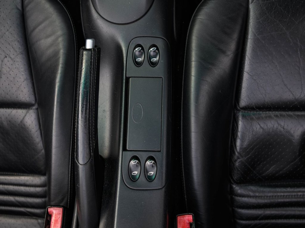 Used Porsche 911 2004 for sale - 77608455: Photo 23