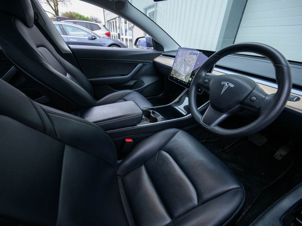 Used Tesla Model 3 2020 for sale - 76768527: Photo 11