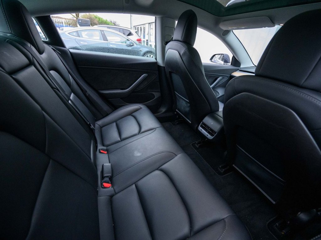 Used Tesla Model 3 2020 for sale - 76768527: Photo 13