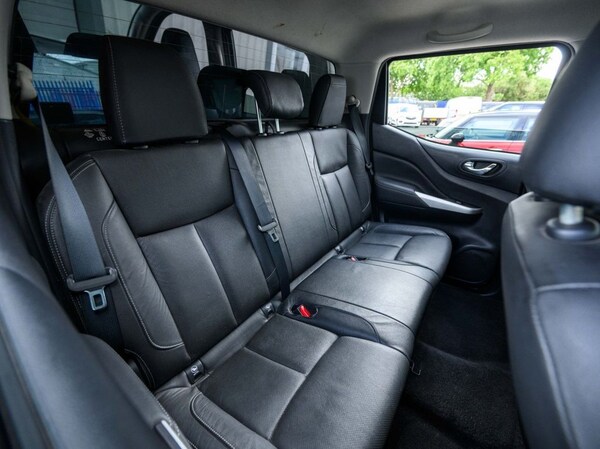 Used Nissan Navara 2018 for sale - 75548689: Photo 14