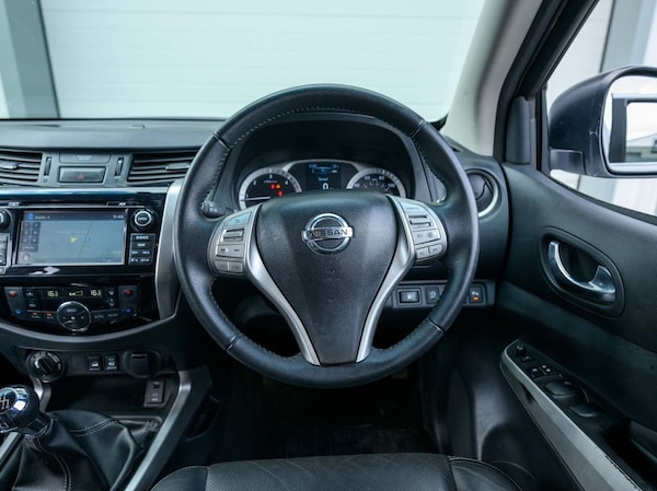 Used Nissan Navara 2018 for sale - 75548689: Photo 16