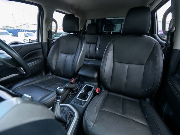 Used Nissan Navara 2018 for sale - 75548689: Photo 21