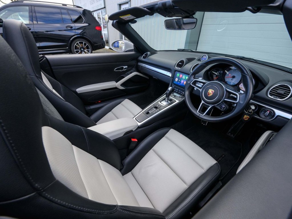 Used Porsche Boxster 2021 for sale - 77328082: Photo 13