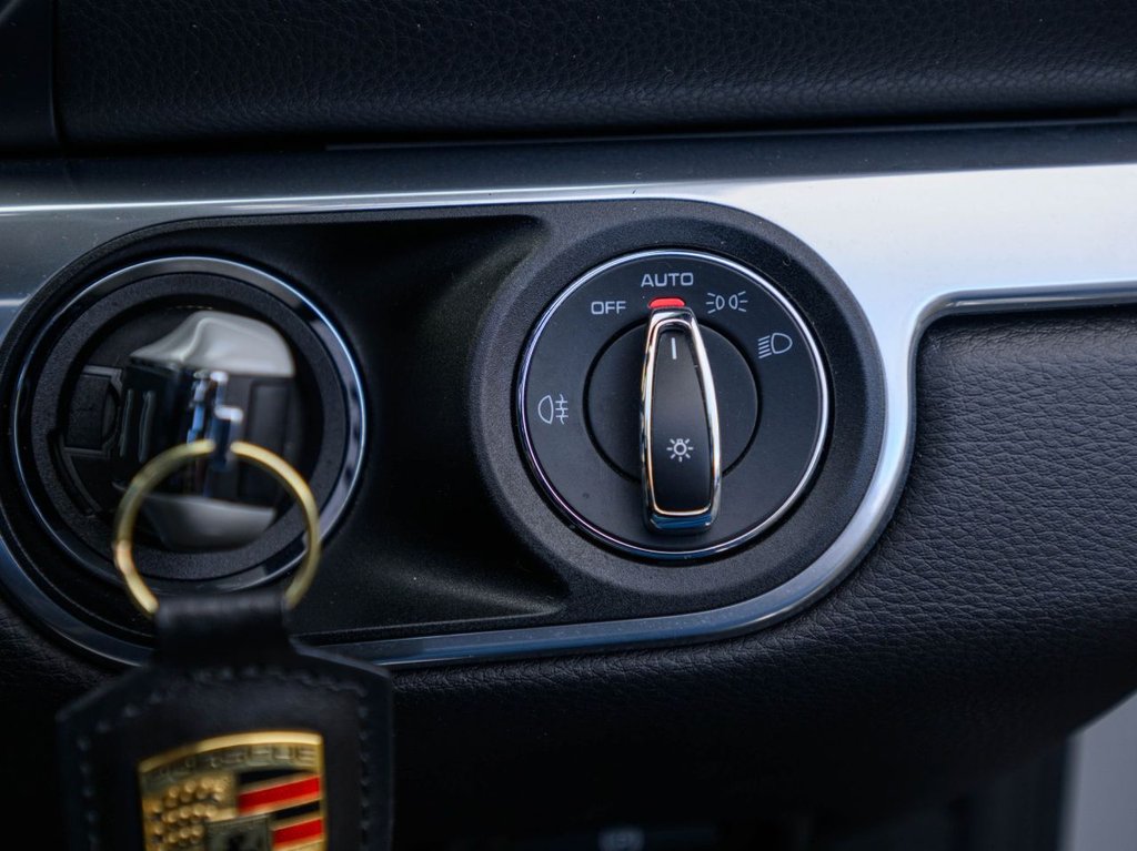 Used Porsche Boxster 2021 for sale - 77328082: Photo 21