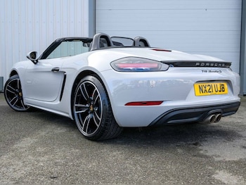 Used Porsche Boxster 2021 for sale - 77328082: Photo