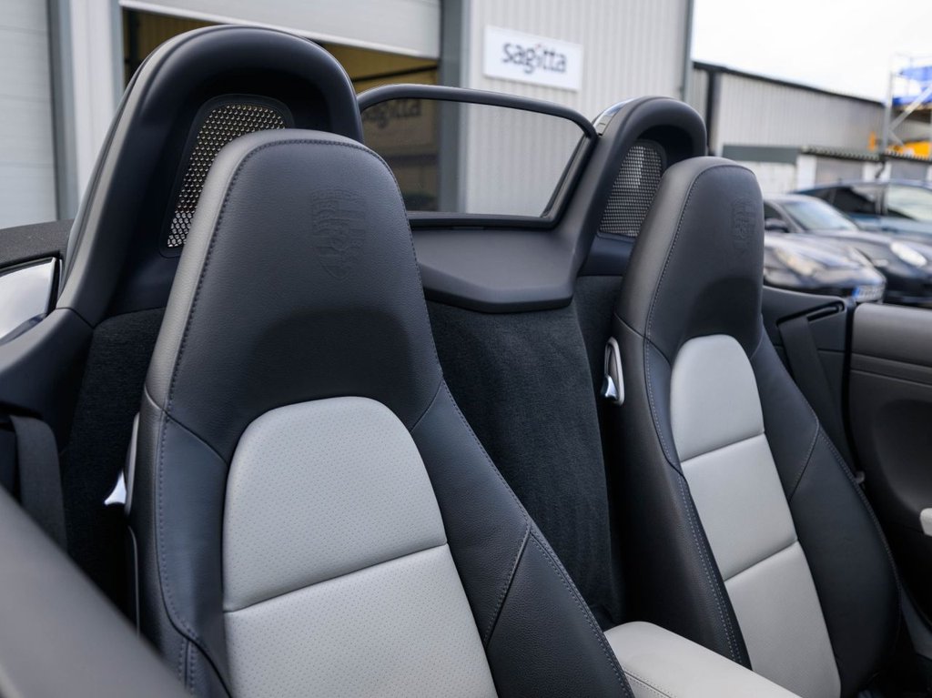 Used Porsche Boxster 2021 for sale - 77328082: Photo 35