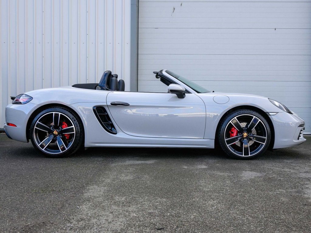 Used Porsche Boxster 2021 for sale - 77328082: Photo 5