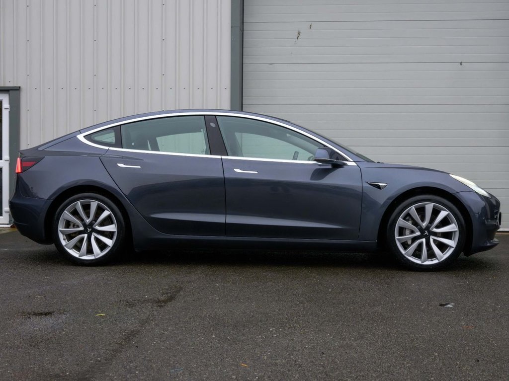 Used Tesla Model 3 2020 for sale - 76590778: Photo 5