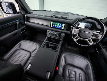 Used Land Rover Defender 2021 for sale - 76080584: Photo