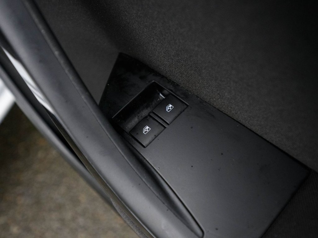 Used Vauxhall Astra 2015 for sale - 76768422: Photo 17